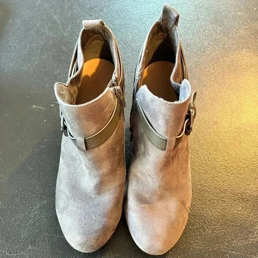 💗 Report Suede and Leather Booties - Size 6.5